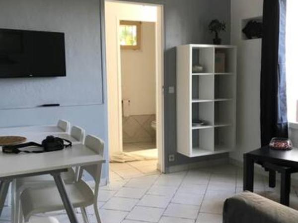 Hotel L'Orangeraie : photo 8 de la chambre maison de vacances