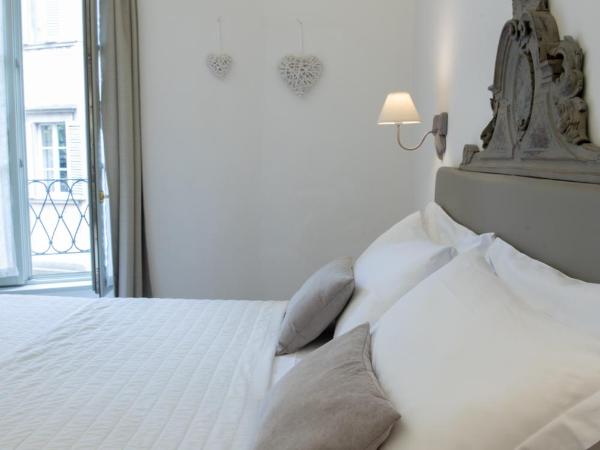 BeB San Lorenzo : photo 10 de la chambre grande chambre double avec salle de bains privative