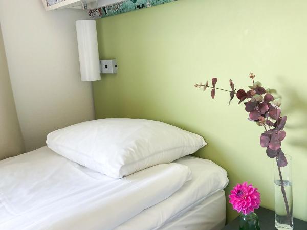 Good Morning Örebro : photo 2 de la chambre chambre triple standard