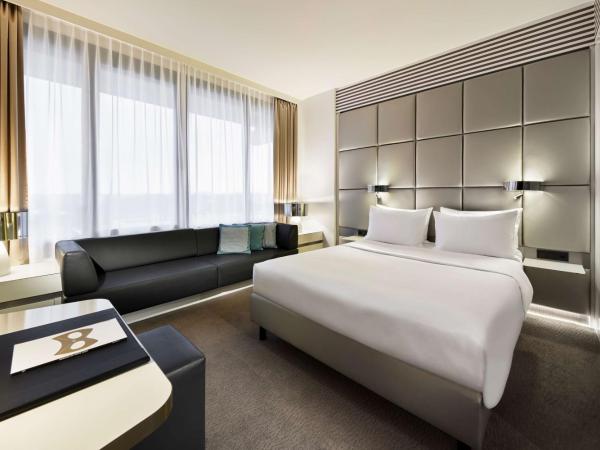 Lindner Hotel Dusseldorf Seestern, part of JdV by Hyatt : photo 6 de la chambre chambre lit queen-size deluxe
