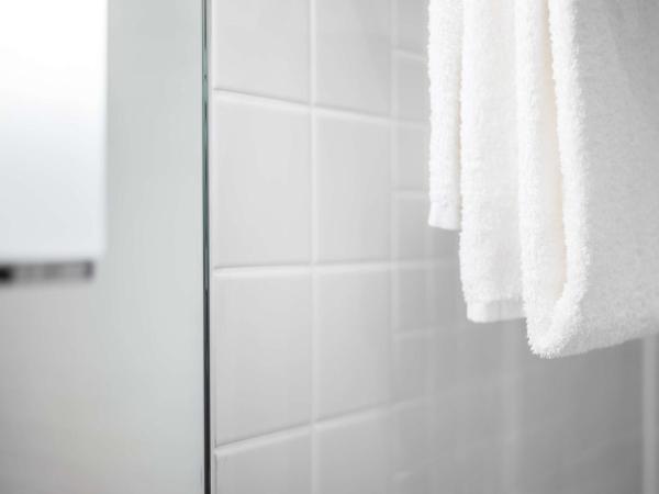 Lindner Hotel Dusseldorf Seestern, part of JdV by Hyatt : photo 5 de la chambre chambre lit queen-size