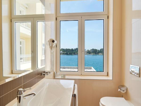 BO Hotel Palazzo : photo 1 de la chambre suite familiale avec balcon