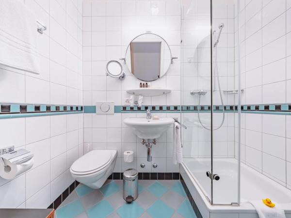 Art Deco Hotel Montana Luzern : photo 3 de la chambre chambre lit queen-size