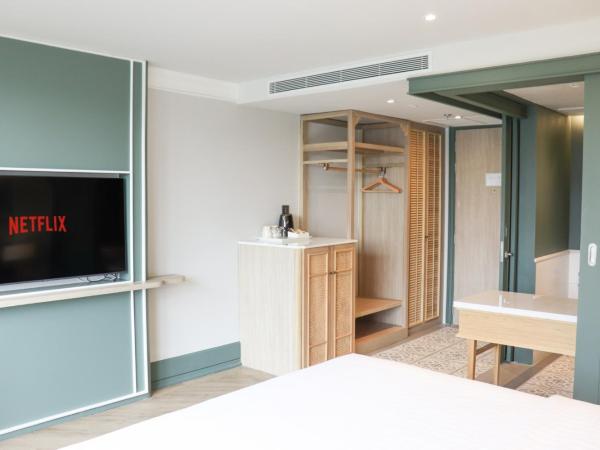 The Quarter Chaophraya by UHG : photo 8 de la chambre chambre quartier avec lit king-size - vue sur rivière quartier