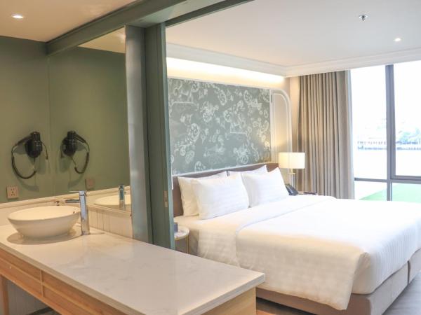 The Quarter Chaophraya by UHG : photo 4 de la chambre chambre quartier avec lit king-size - vue sur rivière quartier