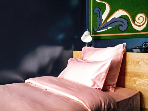 Hôtel de La Boétie : photo 2 de la chambre chambre simple