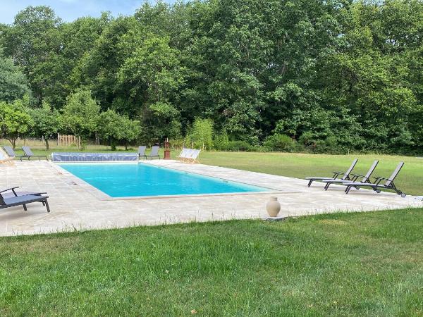 Domaine de Charnay - Résidence de charme : photo 8 de la chambre suite lit king-size