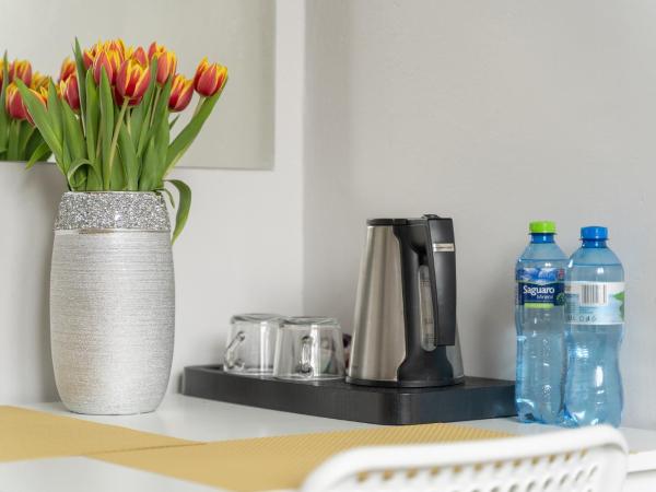 Stawa Apart Hostel : photo 10 de la chambre pokój z 2 łóżkami pojedyńczymi i wspólną łazienką na korytarzu