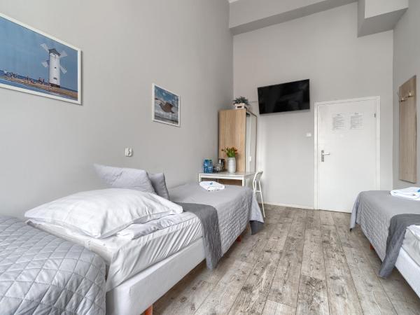 Stawa Apart Hostel : photo 8 de la chambre pokój czteroosobowy ze wspólną łazienką na korytarzu