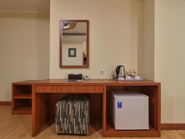Coins Hotel Jakarta : photo 10 de la chambre grande chambre double 
