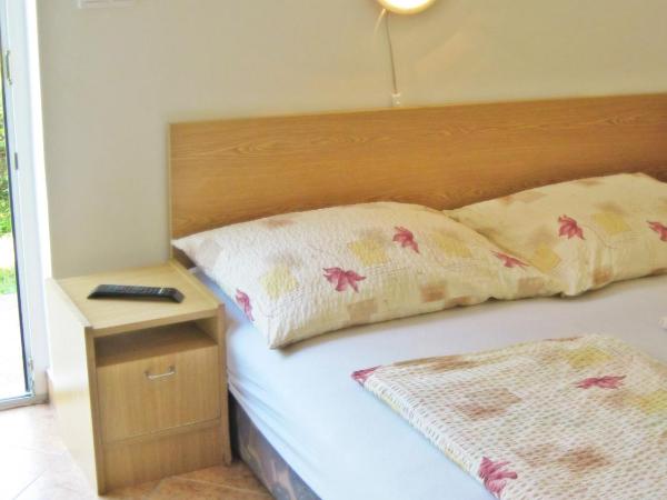 Süle Apartments & Rooms : photo 5 de la chambre appartement (2 adultes)