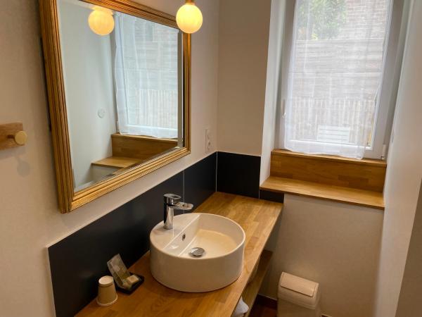 Hotel Saint-Michel : photo 4 de la chambre grande chambre double