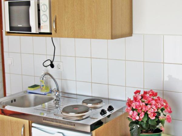 Süle Apartments & Rooms : photo 7 de la chambre appartement (2 adultes)