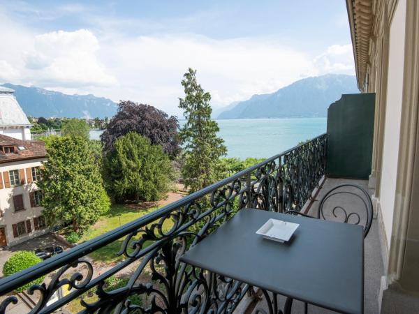 Hôtel Des Trois Couronnes & Spa - The Leading Hotels of the World : photo 5 de la chambre suite exécutive - vue partielle sur lac