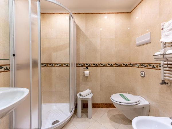 Locanda Al Leon : photo 9 de la chambre chambre double - annexe