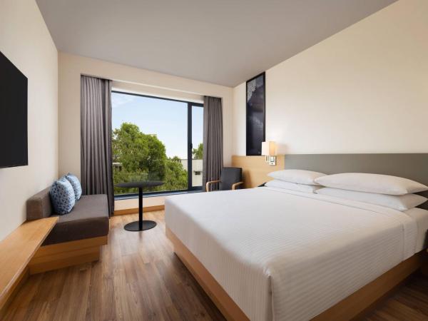 Fairfield by Marriott Jaipur : photo 5 de la chambre premium aravali hill view 1 king