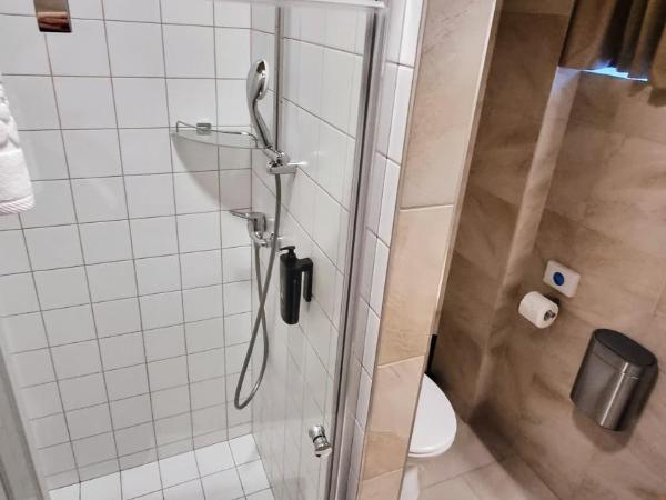 Boutique Hotel & Event Center : photo 4 de la chambre chambre quadruple standard