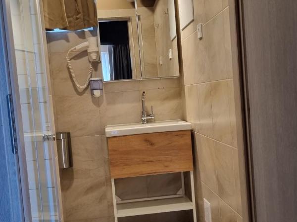 Boutique Hotel & Event Center : photo 6 de la chambre chambre quadruple standard