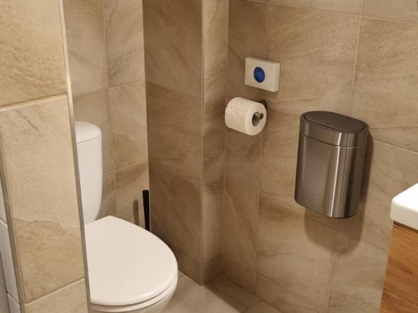 Boutique Hotel & Event Center : photo 7 de la chambre chambre quadruple standard