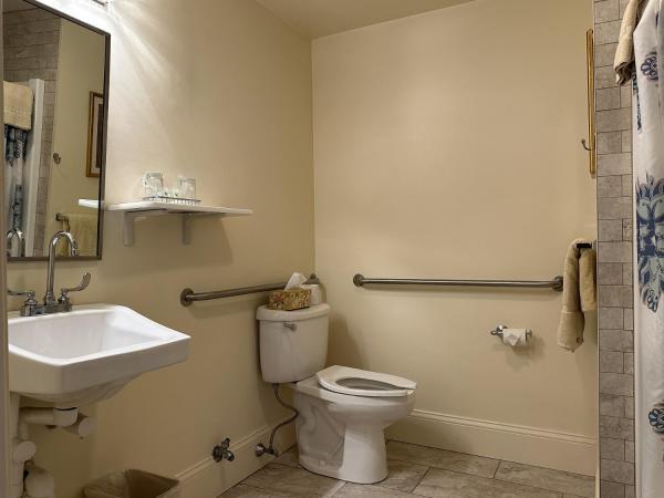 Oasis Guest House : photo 5 de la chambre chambre standard lit queen-size