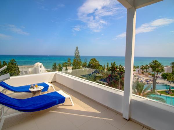 Royal Azur Thalassa : photo 5 de la chambre suite avec piscine privée