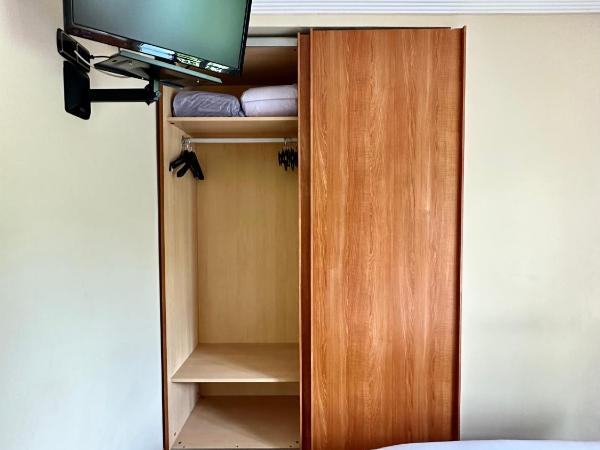 Pension Anoeta : photo 4 de la chambre chambre double standard