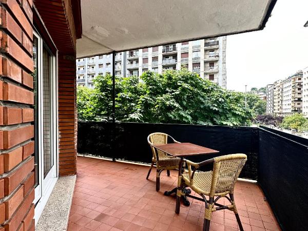Pension Anoeta : photo 3 de la chambre chambre triple avec balcon