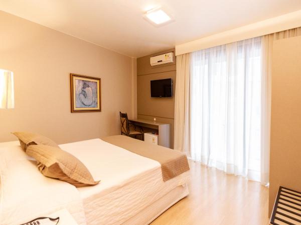 Curitiba Palace Hotel : photo 4 de la chambre chambre quadruple