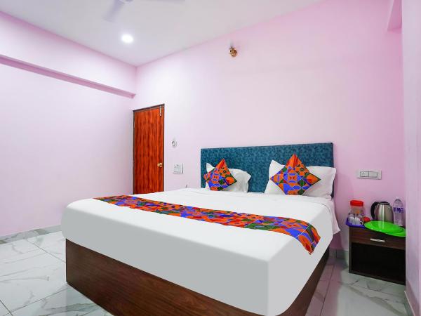 FabExpress Sanva, Pallikaranai : photo 3 de la chambre chambre familiale