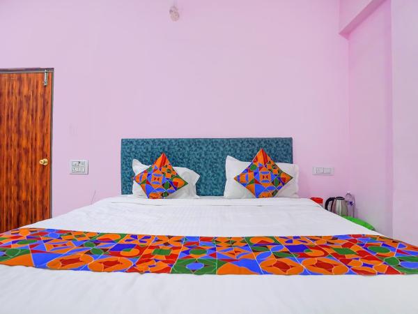 FabExpress Sanva, Pallikaranai : photo 2 de la chambre chambre familiale