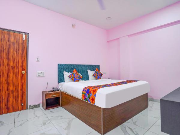 FabExpress Sanva, Pallikaranai : photo 1 de la chambre chambre familiale