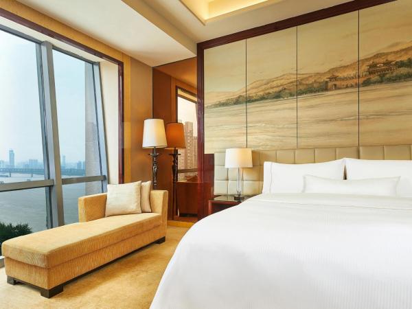The Westin Wuhan Wuchang : photo 4 de la chambre club partial river view king non-smoking with executive lounge access