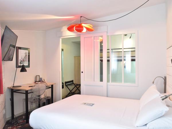 Hôtel Kyriad La Rochelle Centre Ville : photo 2 de la chambre chambre quadruple