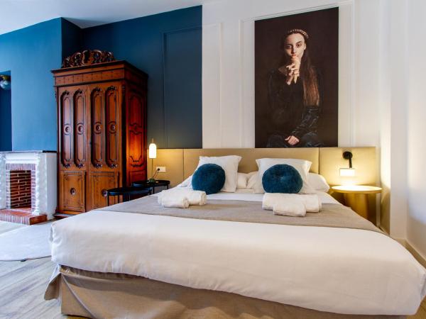 Les Monges Palace Boutique : photo 5 de la chambre chambre triple