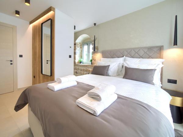 Portella Rooms : photo 4 de la chambre chambre double deluxe - vue sur mer