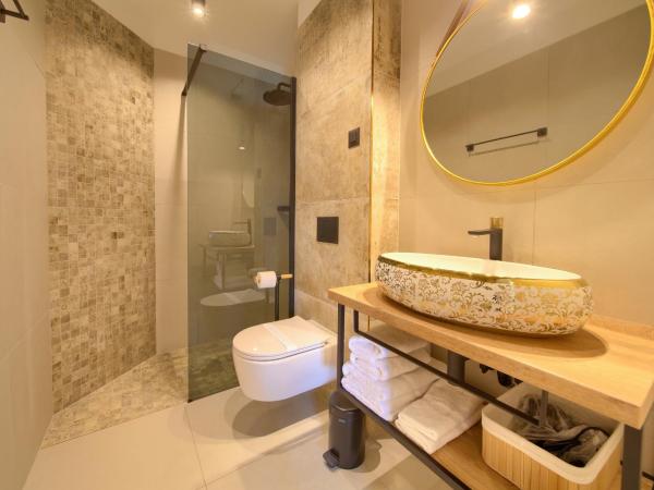 Portella Rooms : photo 7 de la chambre chambre lit queen-size - vue sur mer