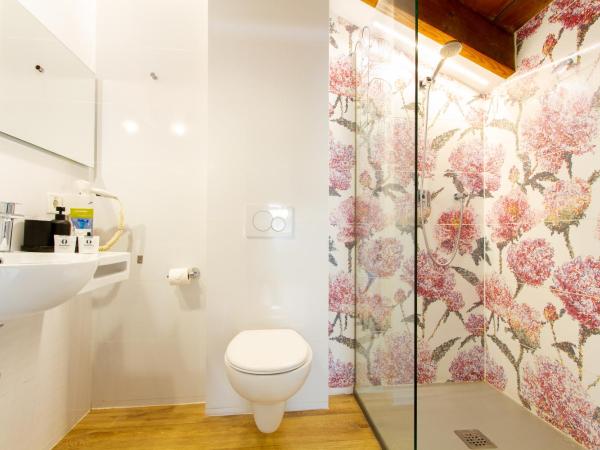 Les Monges Palace Boutique : photo 7 de la chambre chambre familiale supérieure