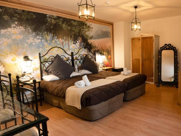 Hotel Alquimia Cadiz : photo 2 de la chambre chambre double Économique avec salle de bains privative