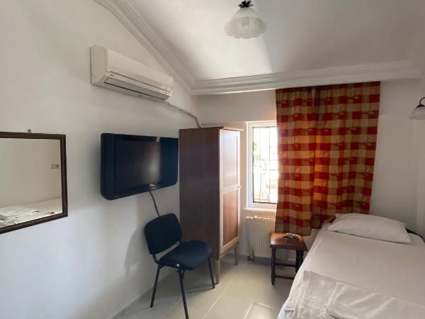 AY OTEL 2 : photo 3 de la chambre chambre simple Économique