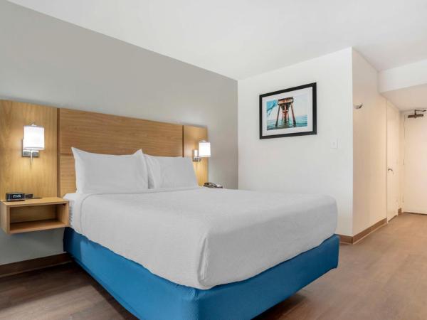 Chateau Beachfront Resort - BW Signature Collection : photo 3 de la chambre chambre lit queen-size - non-fumeurs