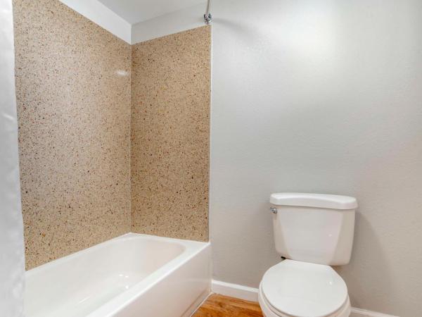 Chateau Beachfront Resort - BW Signature Collection : photo 6 de la chambre queen room with two queen beds and water view - kitchenette/non-smoking