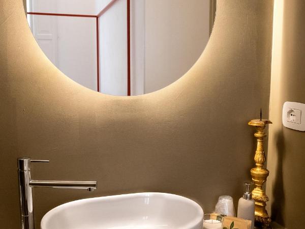 Villa La Torretta Luxury B&B - Adults Only - : photo 8 de la chambre suite junior avec balcon