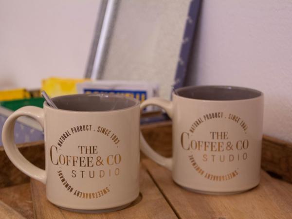 La Corte Della Regina : photo 5 de la chambre suite lit king-size - vue sur piscine