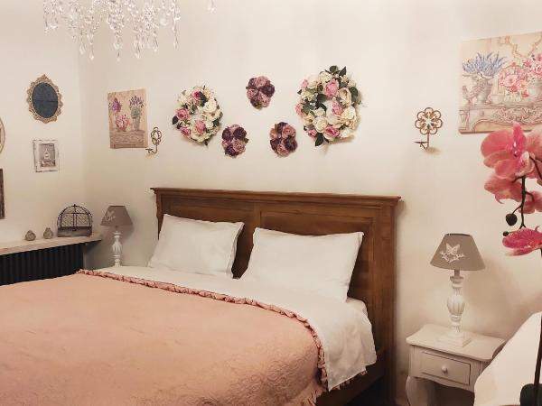 La Corte Della Regina : photo 2 de la chambre suite lit king-size - vue sur piscine