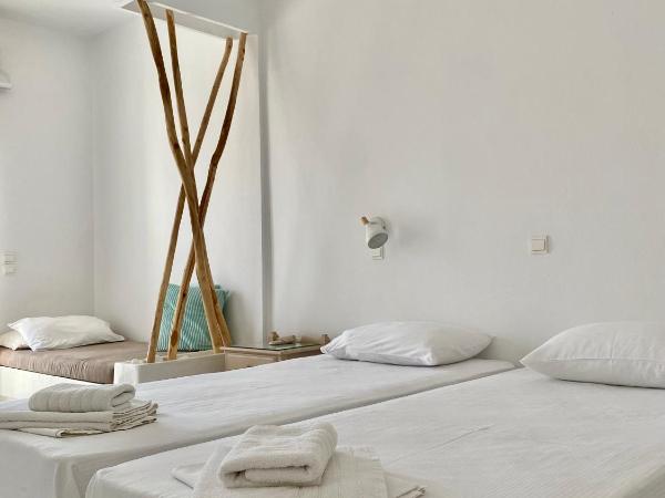 Fikas Hotel : photo 7 de la chambre chambre triple