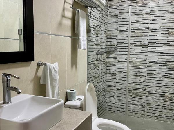 Suites Los Arcos : photo 6 de la chambre chambre lit queen-size