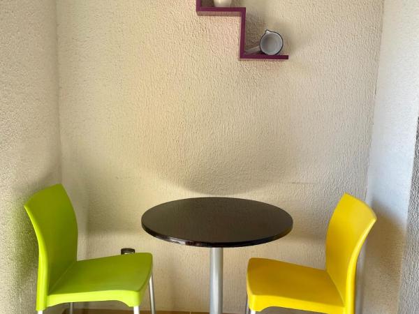 Suites Los Arcos : photo 5 de la chambre chambre lit king-size