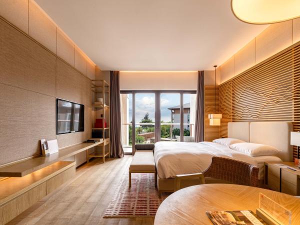 Shenzhen Marriott Hotel Golden Bay : photo 1 de la chambre chambre lit king-size de luxe - vue sur mer 