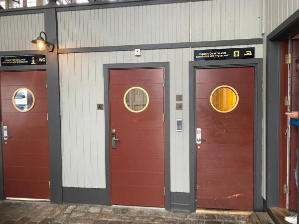 Husbåten Vega 2 Göteborg City : photo 8 de la chambre mobile home