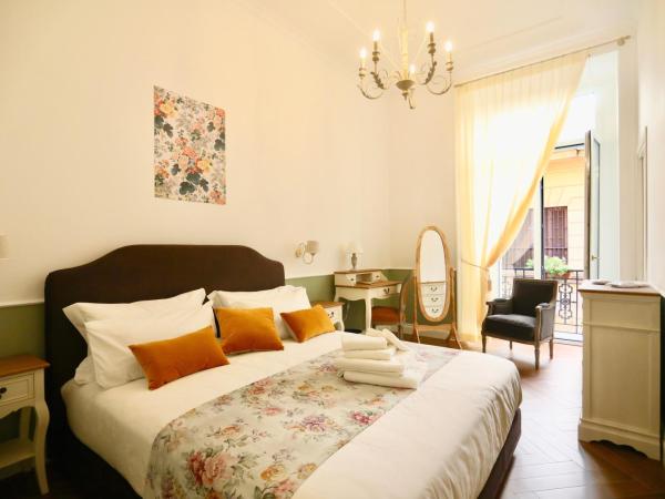 Macchiato Suites Boutique Guest House : photo 1 de la chambre chambre double avec balcon